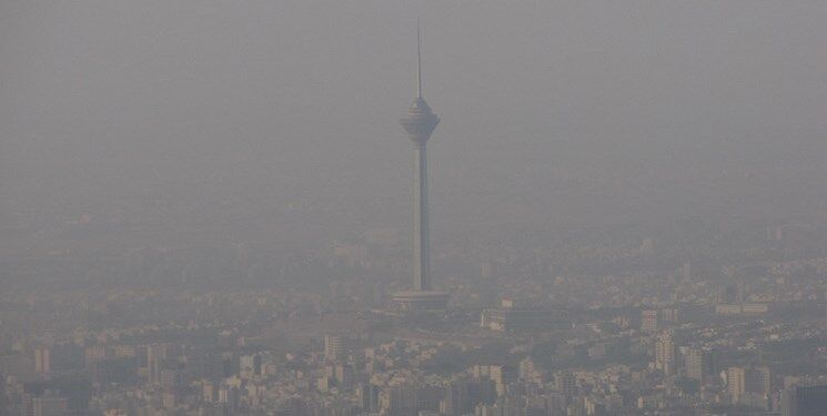 پایتخت‌نشینان همچنان هوای آلوده تنفس می‌کنند