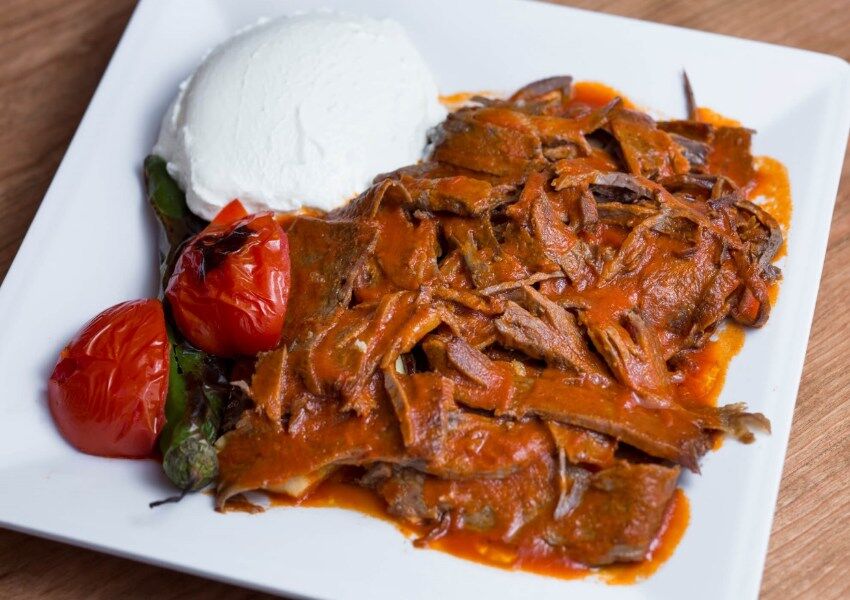 درباره تاریخچه و طرز تهیه اسکندرکباب، مشهورترین غذای ترکی