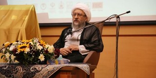 رئیس مجمع تشخیص مصلحت نظام: آرمان‌های انقلاب نباید به دلیل بعضی مشکلات کمرنگ شود