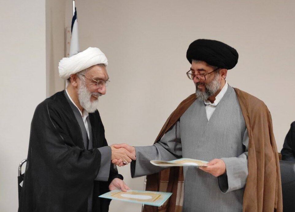تفاهمنامه همکاری سازمان کتابخانه‌ها، موزه‌ها و مرکز اسناد آستان قدس رضوی با مرکز اسناد انقلاب اسلامی