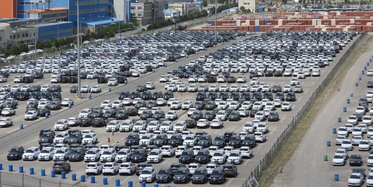 مماشات وزارت صمت با خودروسازان انحصاری‌ چطور بازار را آشفته کرد