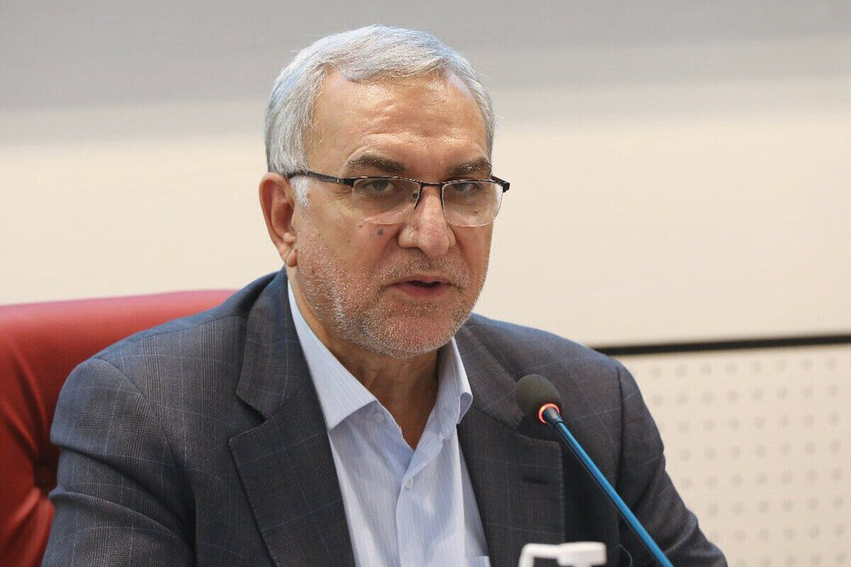 تاکید وزیر بهداشت بر پیگیری وضعیت مصدومان حادثه گلزار شهدای کرمان