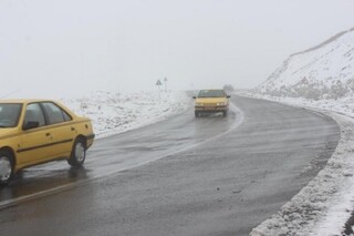 بارش برف و باران در محورهای مواصلاتی استان زنجان