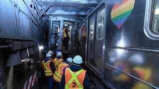 خروج قطار متروی نیویورک از ریل بیش از ۲۰ مجروح بر جا گذاشت
