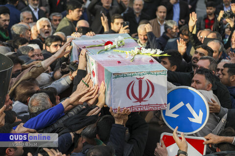 گزارش تصویری I تشییع دو تن از شهدای حادثه تروریستی کرمان و یک شهید دفاع مقدس در مشهد