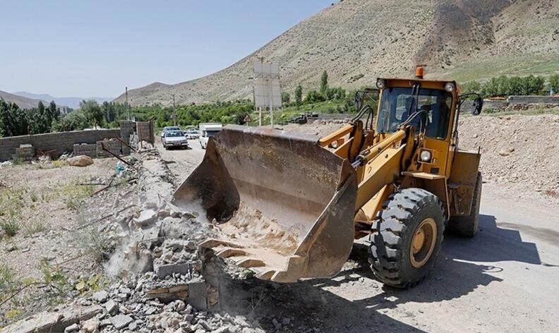 رفع تصرف حدود ۲ هکتار از اراضی شهرستان جیرفت 