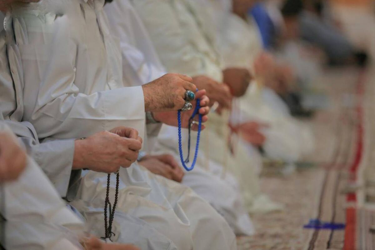 نماز فرادایی که حکم نماز جماعت را دارد! / نمازی که در آن قلب، امام است و اعضا و جوارح، مأموم
