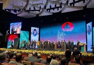 استاندار مرکزی: جایزه امیرکبیر از سال آینده تأسیس می‌شود/ رونمایی از کتاب بودجه‌ریزی کهن امیرکبیر