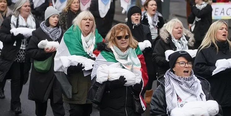 تظاهرات بزرگ ایرلندیها در حمایت از فلسطین