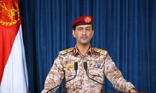 سخنگوی ارتش یمن حمله به کشتی آمریکایی در خلیج عدن را تایید کرد