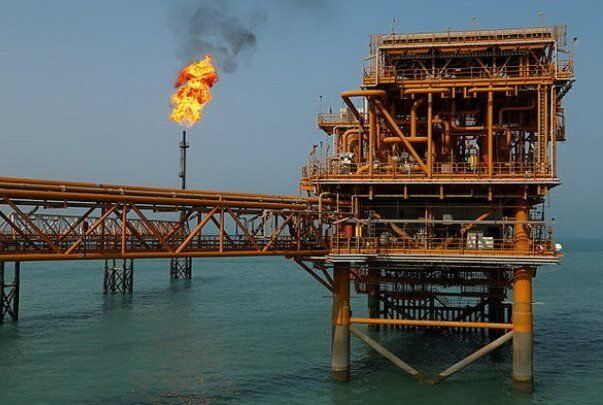 تولید نفت و گاز ایران تا ۱۰۰ سال آینده ادامه خواهد داشت