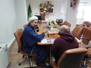 تشرف یک هنرمند برزیلی به دین مبین اسلام در حرم مطهر رضوی