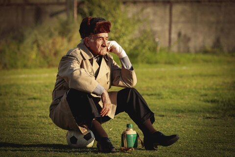 قصه جنجالی معلم اخلاق در مستطیل سبز