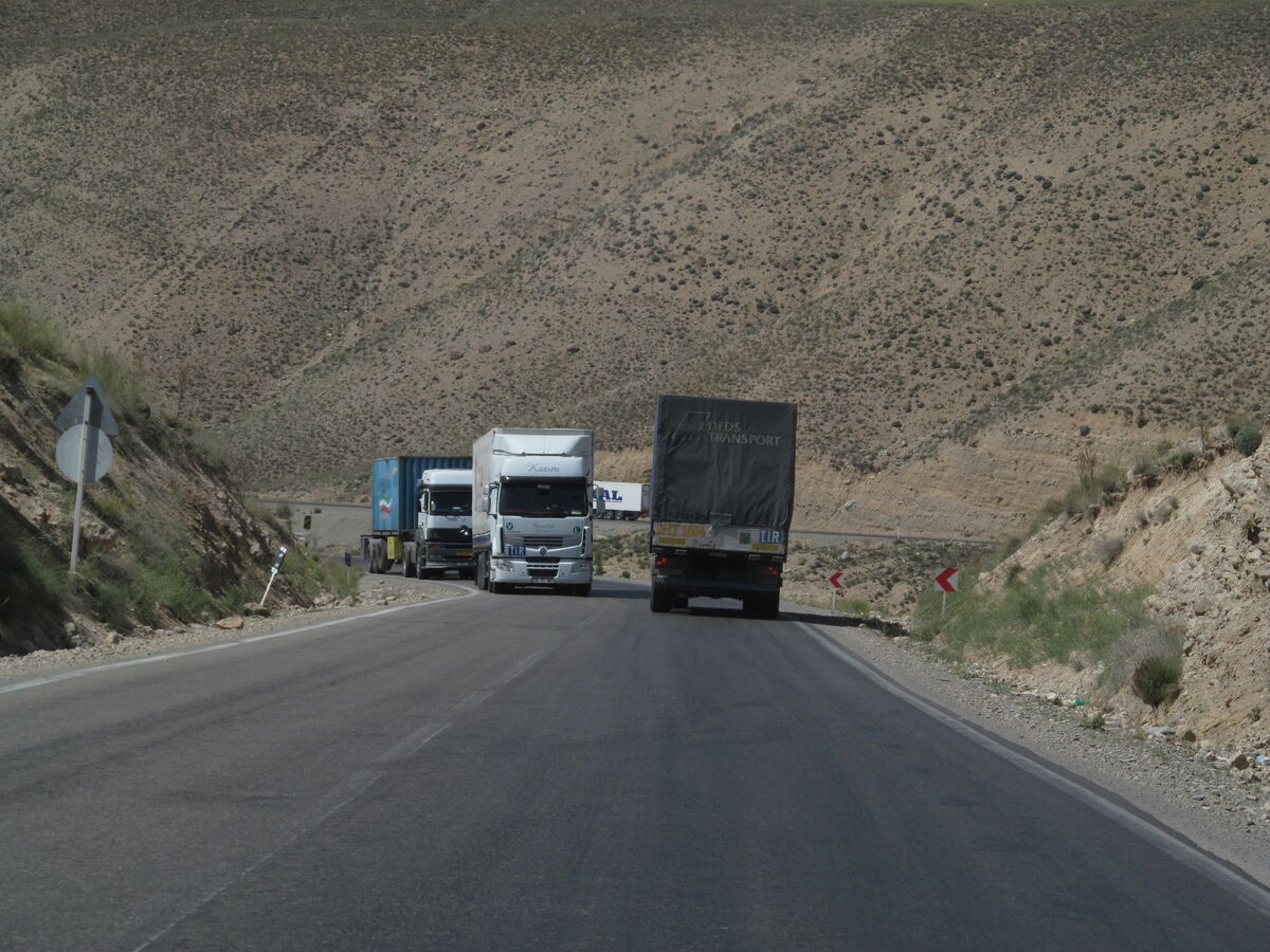 اعتراض انجمن‌های صنفی کامیون‌داران به‌میزان افزایش کرایه بار