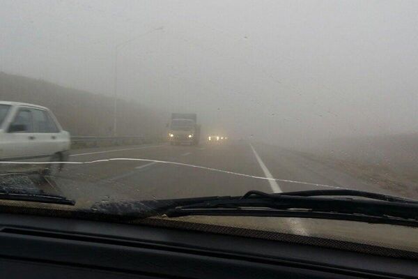 جاده های خراسان رضوی مه آلود است
