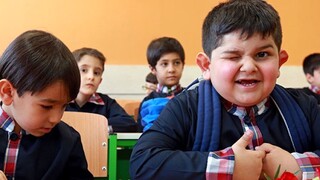مدیرکل دفتر بهبود تغذیه جامعه وزارت بهداشت اعلام کرد: شیوع چاقی در کودکان مدرسه‌ای رو به افزایش است