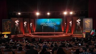 نگاهی به اتفاقات و آمار جشنواره های فیلم فجر/از پسر ۱۲ ساله ای که دیپلم افتخار گرفت تا رکورد شکنی حاتمی کیا