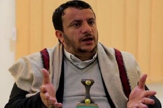 عضو دفتر سیاسی انصارالله یمن: عملیات زمینی مزدوران آمریکا در الحدیده را با قاطعیت پاسخ می‌دهیم
