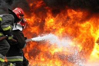 آتش سوزی یک واحد مسکونی در بلوار آموزگار مشهد