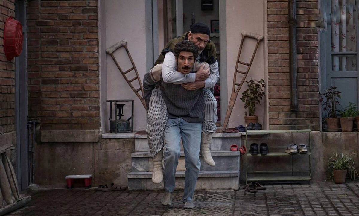 درباره «آپاراتچی» که یک کمدی نوستالژیک است/ دلنشین و بی ادعا