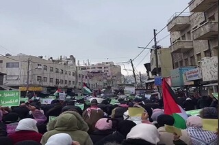 تظاهرات اردنی‌ها در محکومیت راه اندازی مسیر زمینی به اراضی اشغالی
