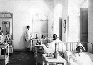 ماجرای قنداق‌هایی که پر از خاک می‌شدند! / طبابت پزشکان کم تجربه خارجی در ایران