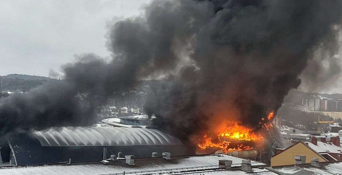 ۱۲ نفر در آتش‌سوزی بزرگ در سوئد مصدوم شدند