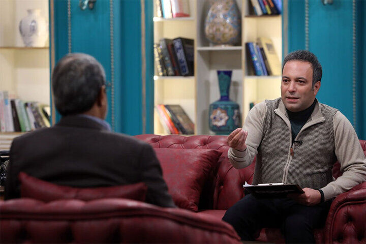 فؤاد صفاریان‌پور از ساخت برنامه «برمودا» می‌گوید؛ شما را دوست ندارم آقای نجف‌زاده!
