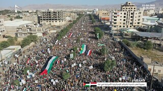 تبلور غیرت یمنی / راهپیمایی‌ میلیونی جمعه‌ها در یمن با گذشت چهار ماه از نسل‌کشی در غزه همچنان پرشور برگزار می‌شود