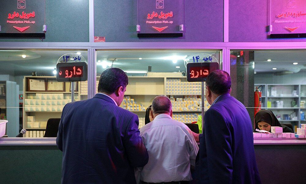 انتقاد از اجرای غیر اصولی طرح نسخه نویسی الکترونیک؛ نظام سلامت به داروخانهداران بدهکار است انتقاد از اجرای غیر اصولی طرح نسخه نویسی الکترونیک؛ نظام سلامت به داروخانهداران بدهکار است