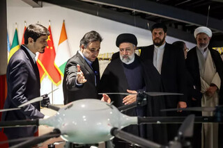 بازدید رئیس‌جمهور از خانه‌ نوآوری و فناوری ایران در محل نمایشگاه بین‌المللی تهران