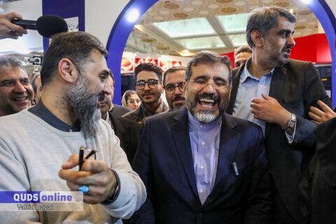 گزارش تصویری I بازدید وزیر فرهنگ و ارشاد از غرفه موسسه فرهنگی قدس در نمایشگاه رسانه های ایران