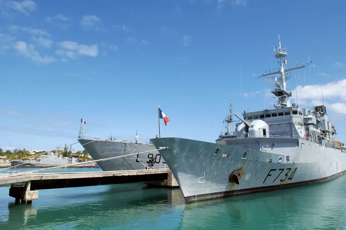 نیروی دریایی فرانسه مدعی سرنگون کردن دو پهپاد دیگر یمنی شد
