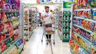 معاون وزیر جهاد مدعی شد؛ قیمت‌ کالاهای اساسی ریخت