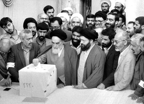 مخالفان و موافقان بدون هیاهو و جنجال نظراتشان را بگویند / مروری بر سخنان امام(ره) درباره انتخابات و تأکید ایشان بر خدمتگزاری نمایندگان مجلس به مردم