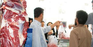 عرضه گوشت گرم ۲۹۰ هزار تومانی در فروشگاه‌های زنجیره‌ای