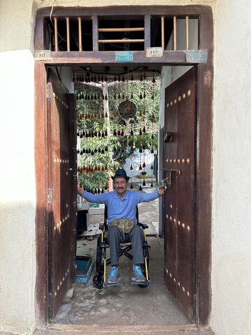 درباره محمد کنگانی که ویلچرنشین است اما همت بلندی دارد/ گفتم باید برای زادگاهم کاری بکنم