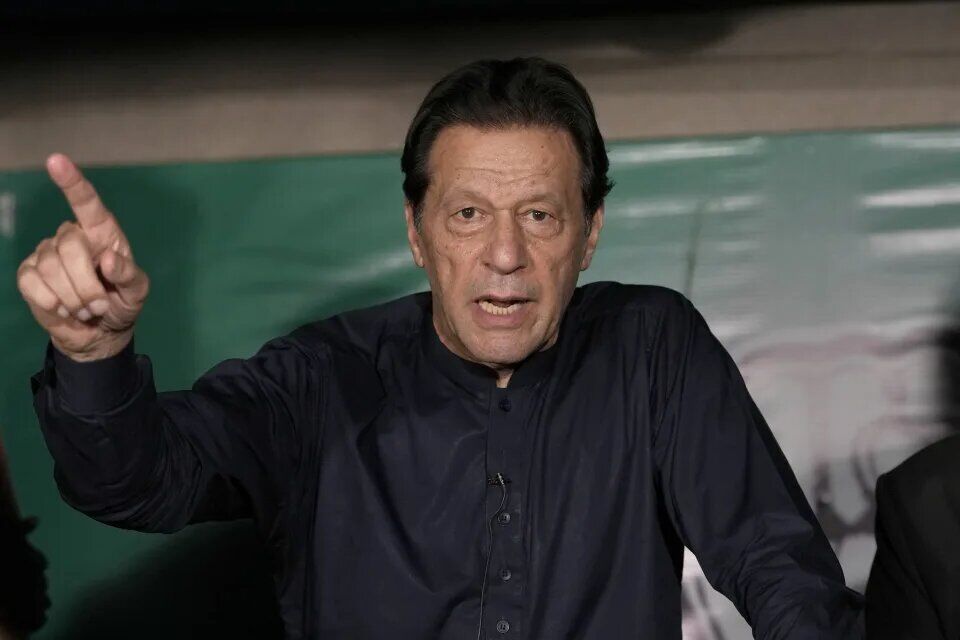 عمران خان از اتهام افشای اسرار دولتی تبرئه شد