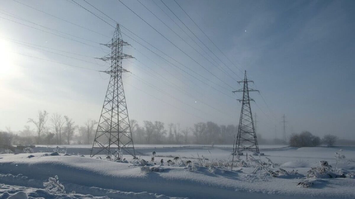 شبکه برق خراسان در ناپایداری هوا پایدار است
