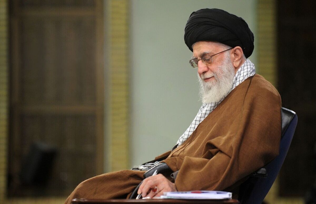  رهبر معظم انقلاب  اسلامی در پیامی درگذشت آیت‌الله بجنوردی را تسلیت گفتند