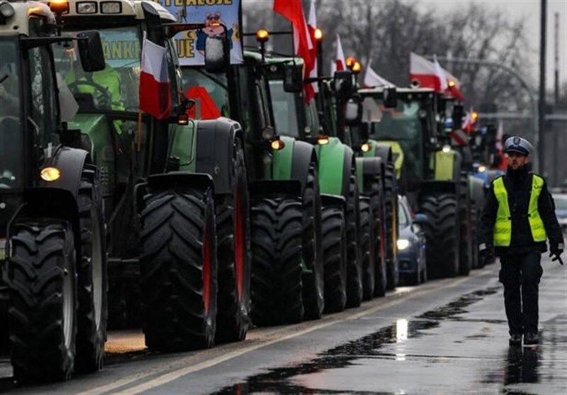 خشم کی‌یف از نابودی بیش از ۱۶۰ تن غله اوکراینی توسط کشاورزان معترض لهستانی
