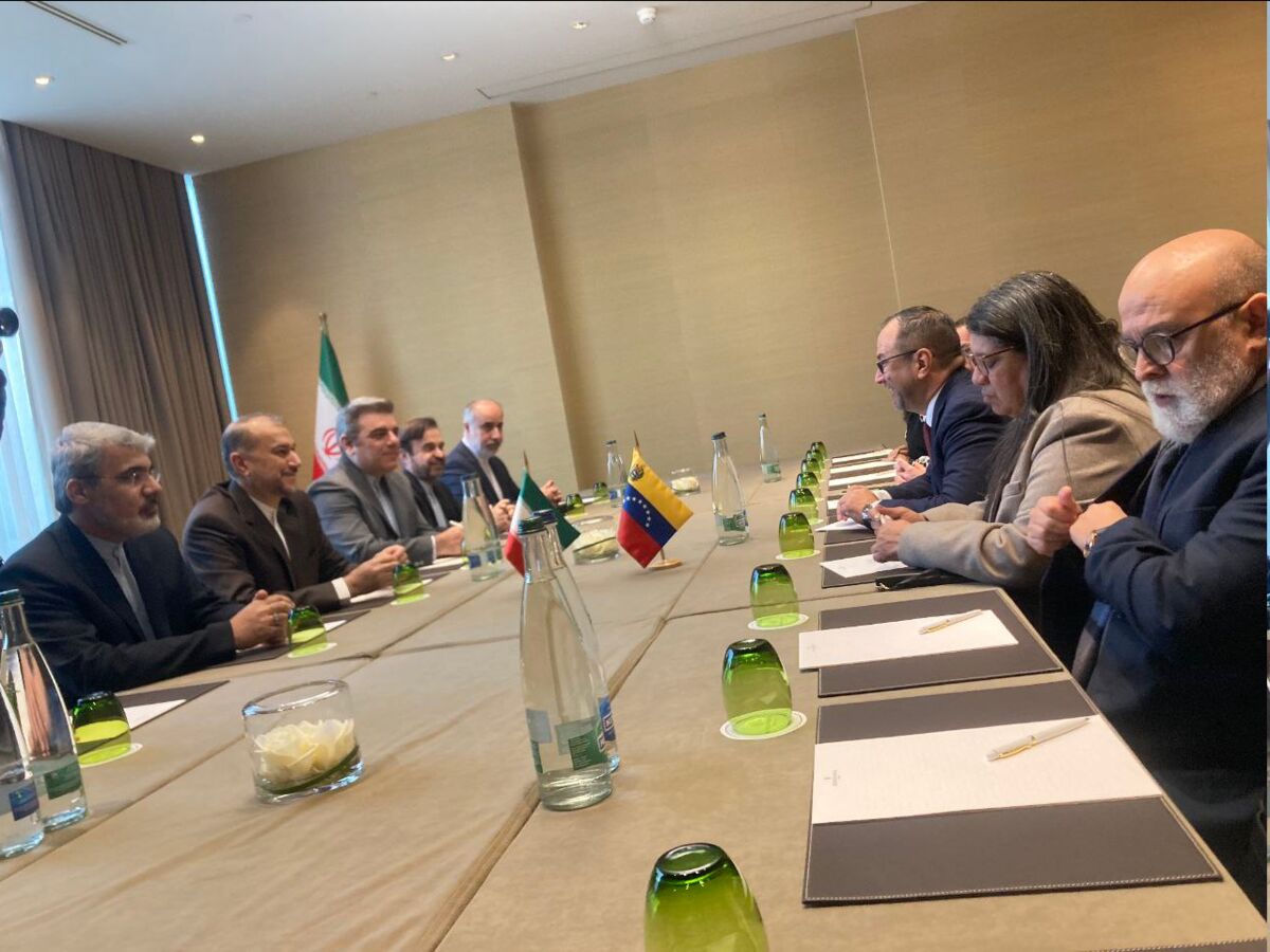 رایزنی وزیران امور خارجه ایران و ونزوئلا در ژنو
