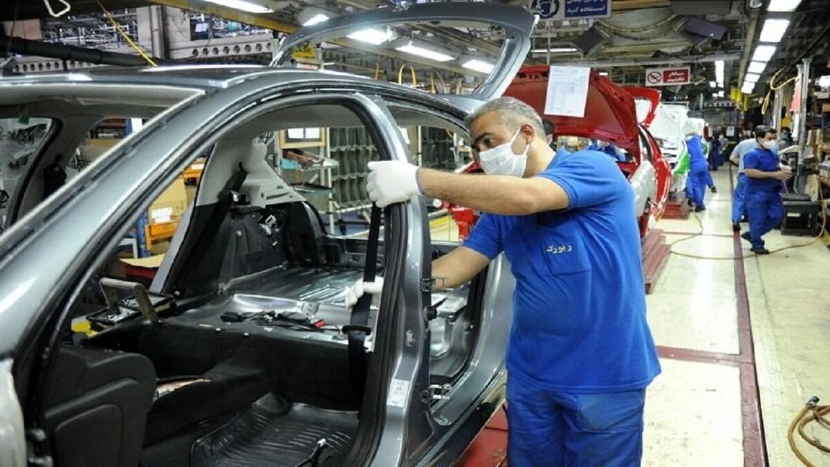 افزایش سه درصدی تولید در اردیبهشت / وزارت صمت برای دو خودروساز برنامه‌ دارد