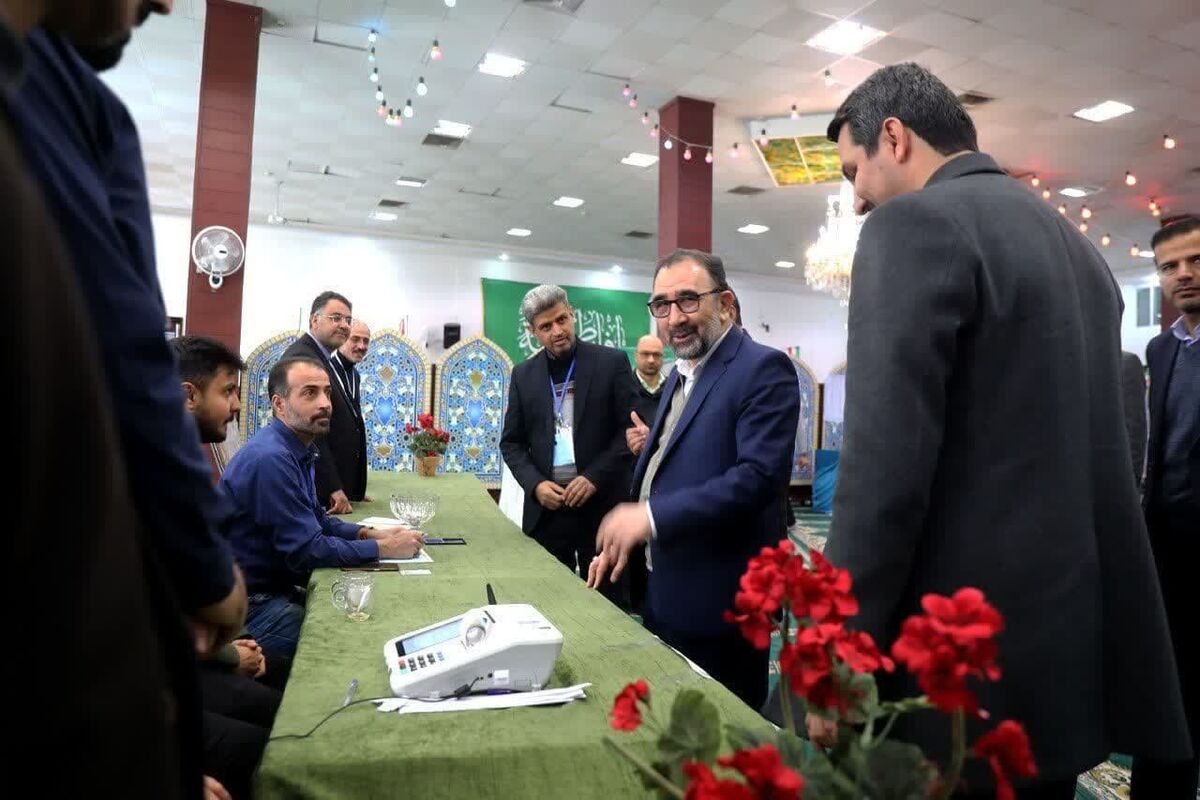 استاندار خراسان از تعدادی از شعب اخذ رأی در مشهد بازدید کرد