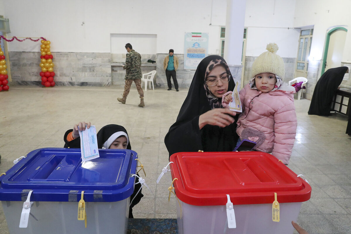 ۱۰۶۴ شعبه اخذ رای در مشهد و کلات برای دور دوم انتخابات برپا می‌شود