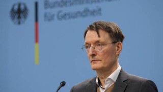 وزیر بهداشت آلمان: سیستم درمانی کشور باید برای جنگ آماده شود