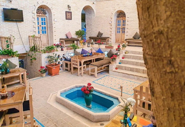 ۵ دلیل برای تجربه اقامت در بومگردیهای کرمان