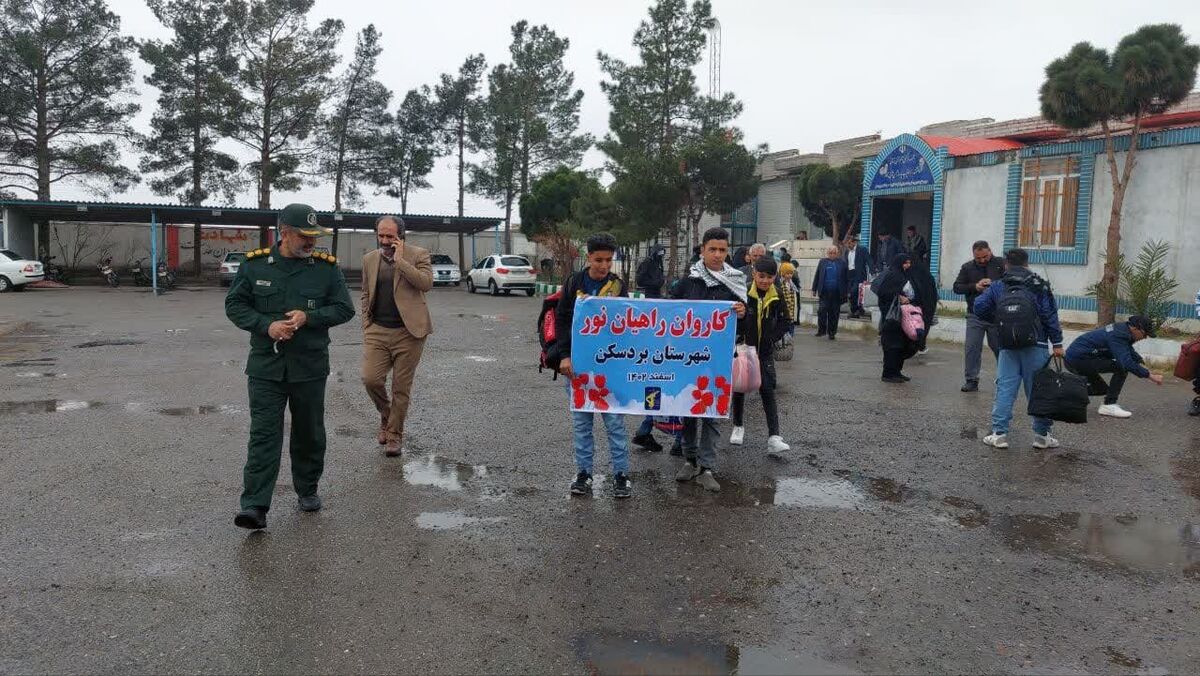 اعزام بیش از ۱۰۰ نفر از بسیجیان شهرستان بردسکن به مناطق عملیاتی جنوب کشور
