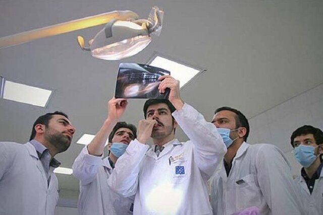 رئیس دانشگاه علوم پزشکی تهران: به شدت نگران افت کیفیت آموزش پزشکی هستم
