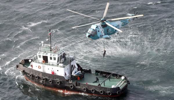 عملیات آزادسازی کشتی ربوده شده توسط دزدان دریایی در رزمایش کمربند امنیت دریایی ۲۰۲۴